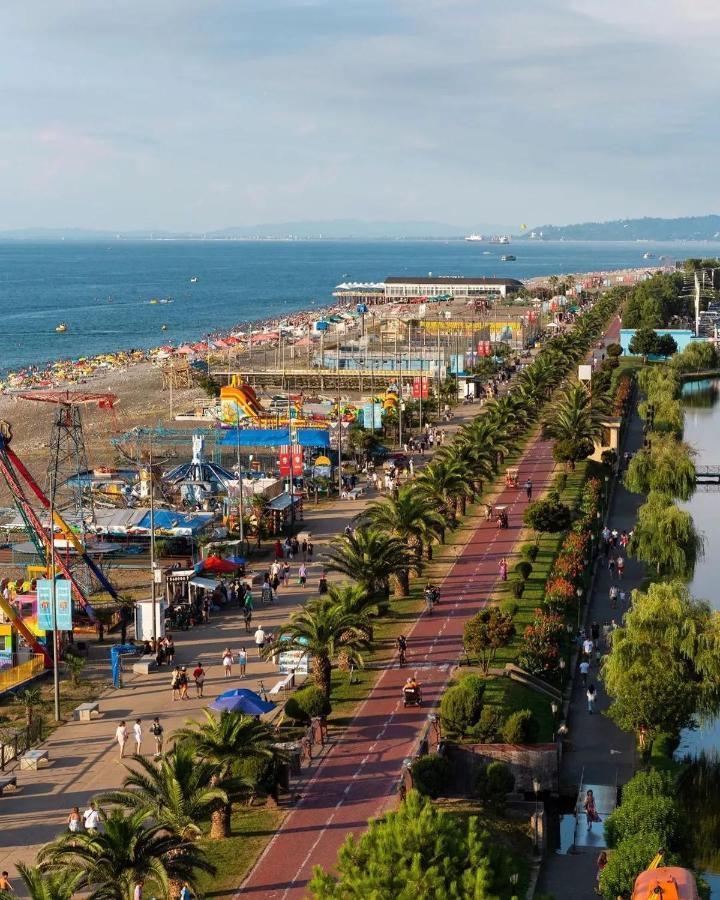Panoramic Sea And City View Aparthotel In Orbi City Batumi Kültér fotó